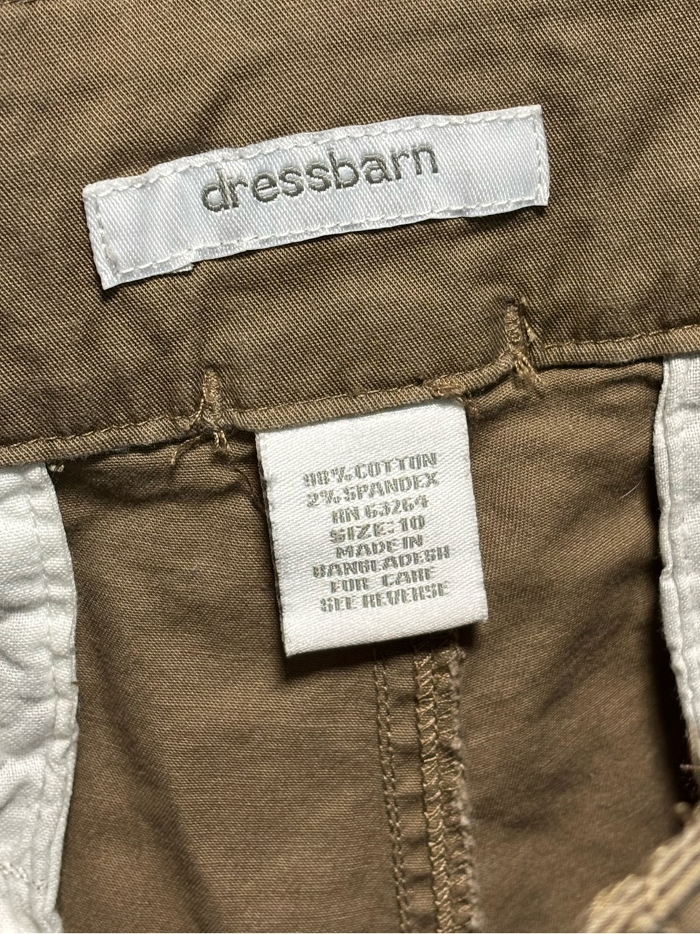 y2k preppy Bermuda shorts with button detail at hem, Dress Barn size 10 - Picture 4 of 6